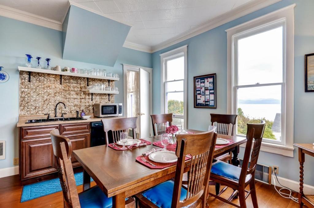 Astoria Painted Lady Historic Apt With River View! Exterior foto