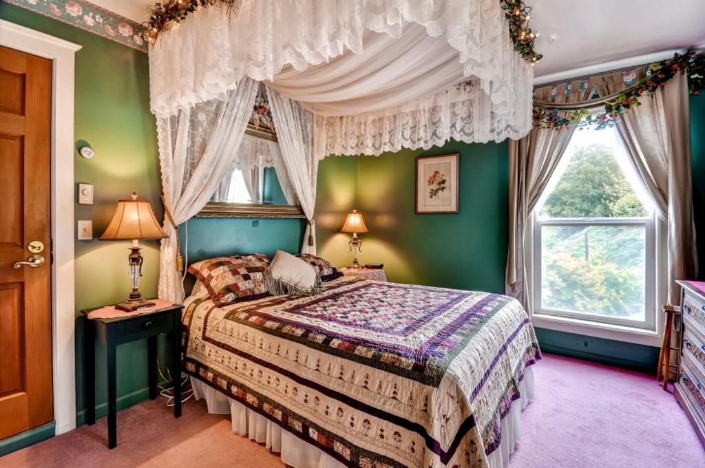 Astoria Painted Lady Historic Apt With River View! Exterior foto