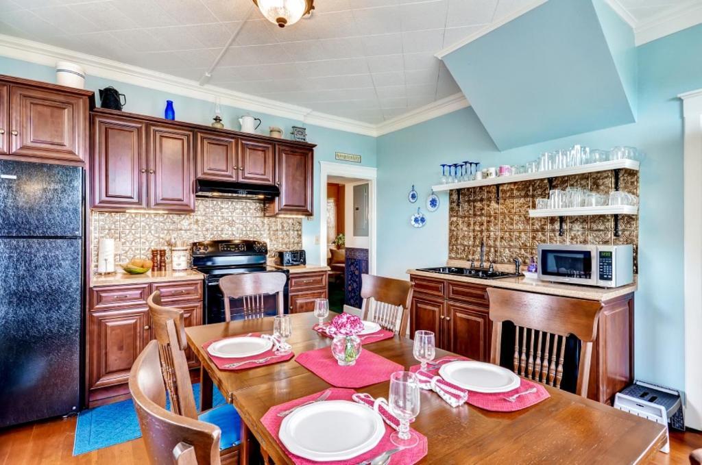 Astoria Painted Lady Historic Apt With River View! Exterior foto